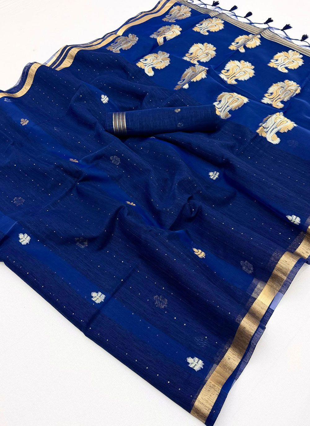 Navy Blue Woven Saree with Gold-Toned Paisley Pallu, view 5 of 5